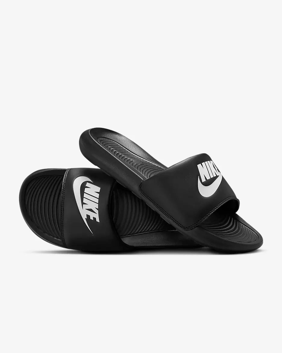 Black/ White Nike Victori One