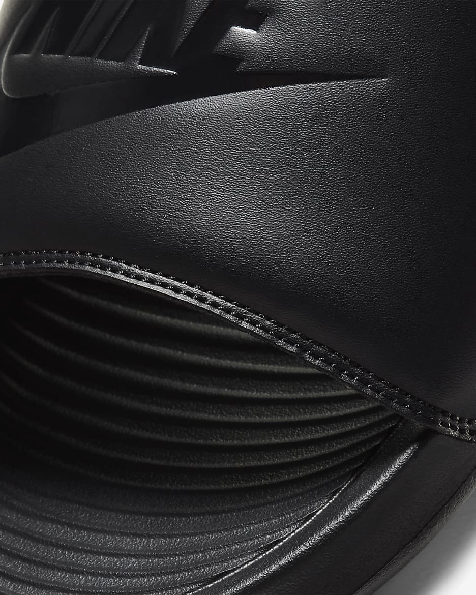 Full Black Nike Victori One