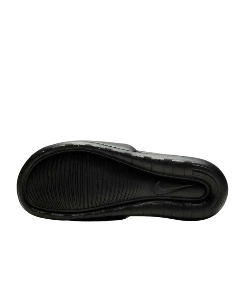 Full Black Nike Victori One